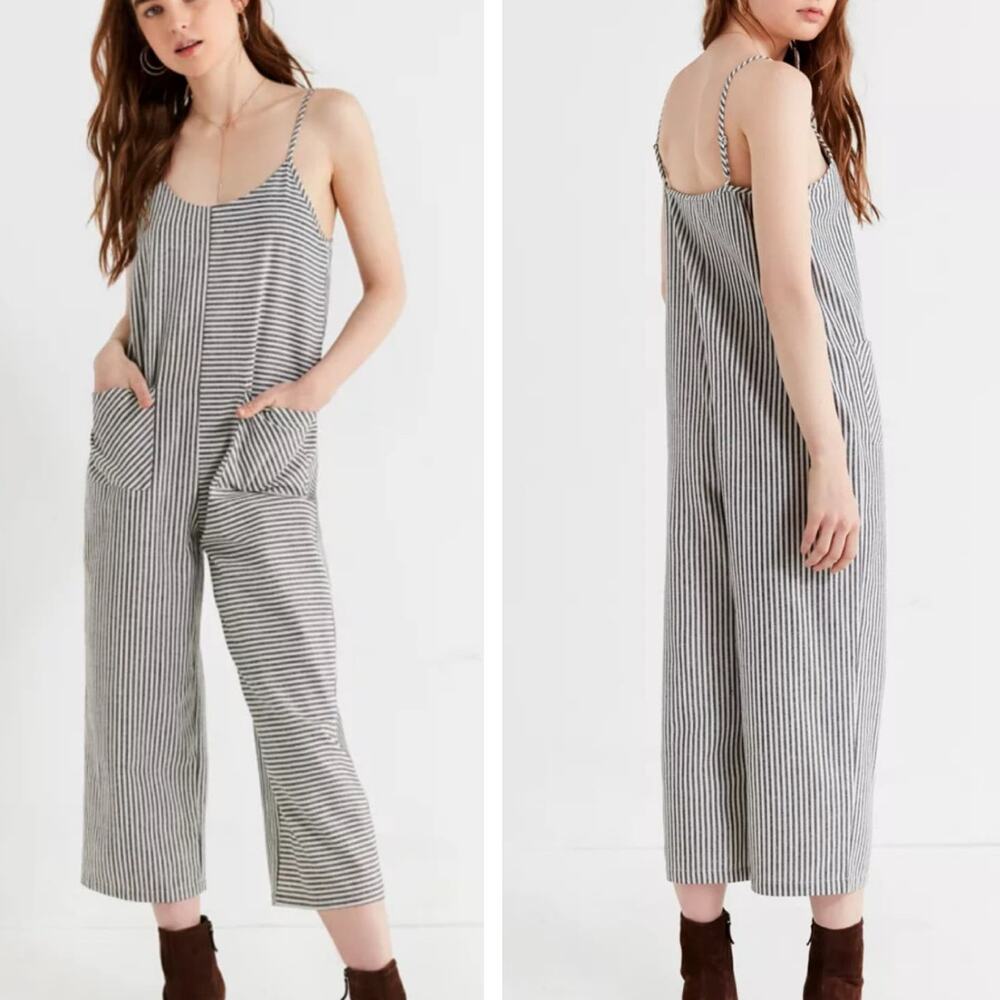 UO EVIDNT Los Angeles Striped Loose Fit Cropped Jumpsuit Sz S